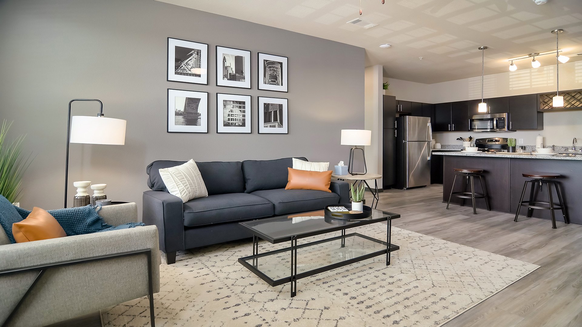 Photos & Virtual Tours of Springs at Three Oaks in Crystal Lake, IL